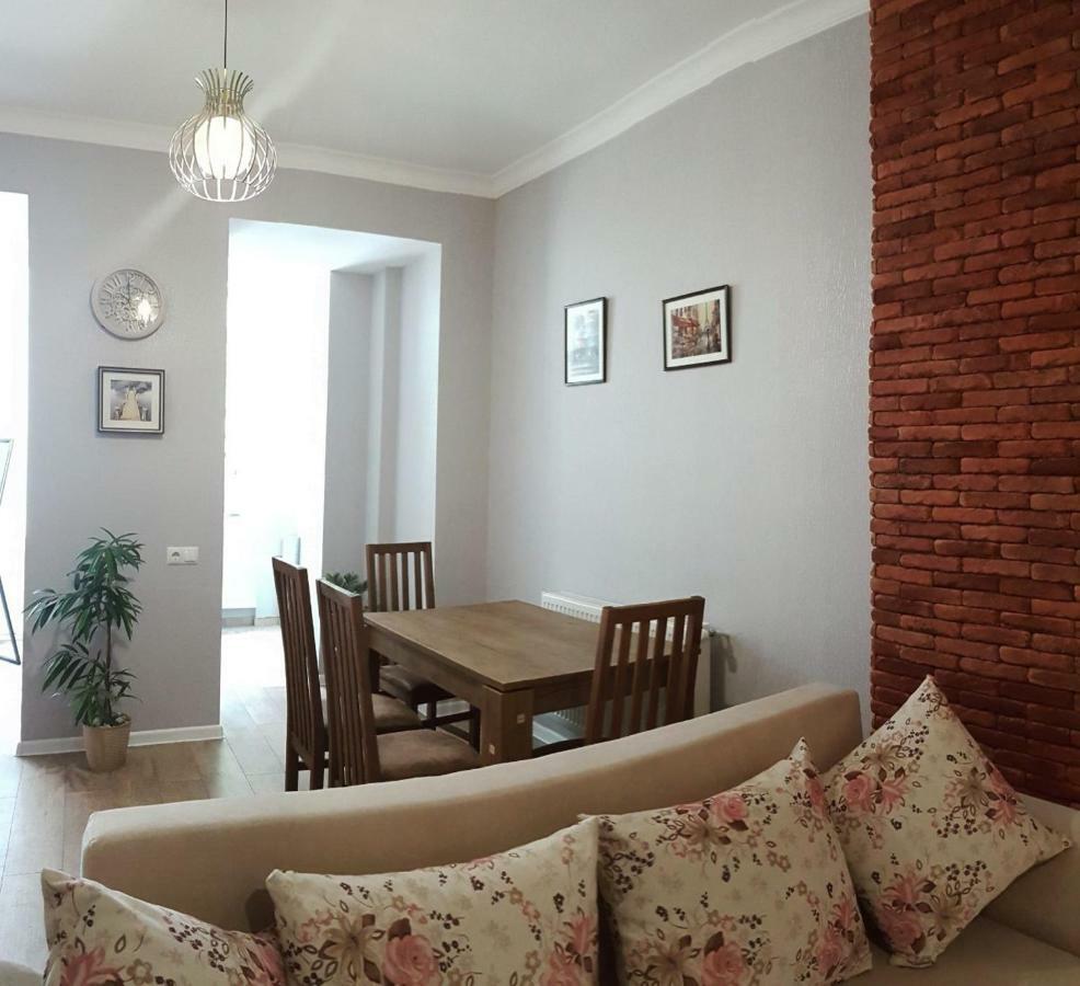 Mtatsminda Apartman Tbiliszi Kültér fotó
