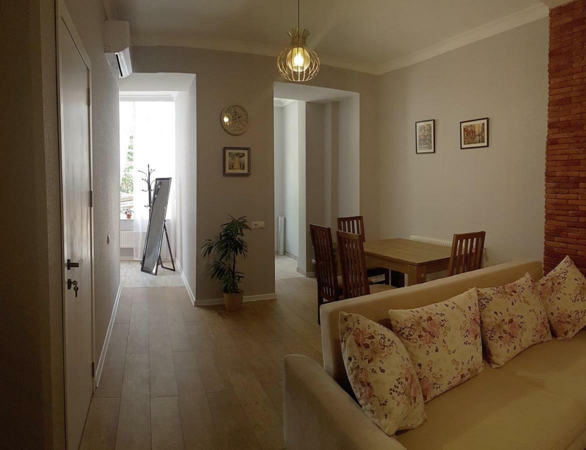 Mtatsminda Apartman Tbiliszi Kültér fotó